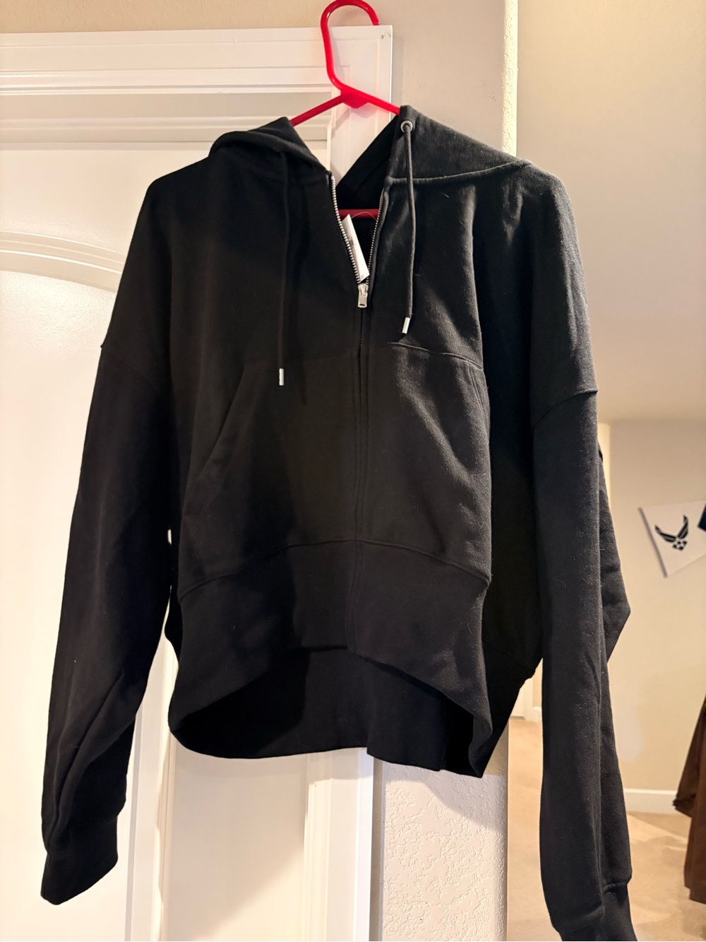 Black full-Zip Hooded Sweatshirt